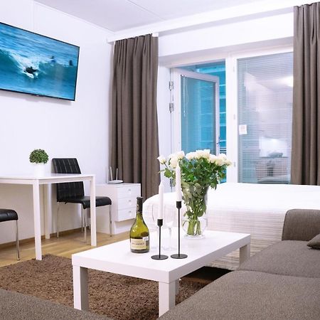 City Center 1R Studio With Perfect View, Parking Oulu Exterior foto